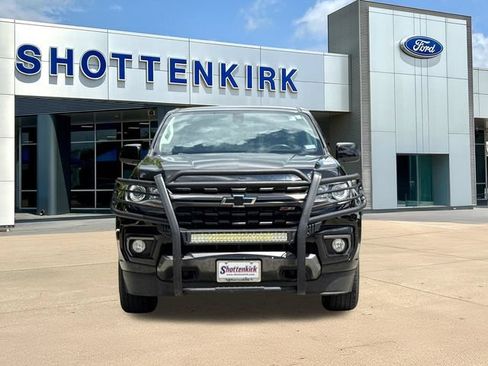 Used 2022 Chevrolet Colorado Z71 RWD image 2