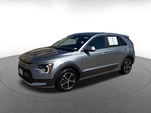 Used 2026 Kia Niro LX FWD image 8
