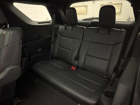 Used 2025 Ford Explorer ST image 50