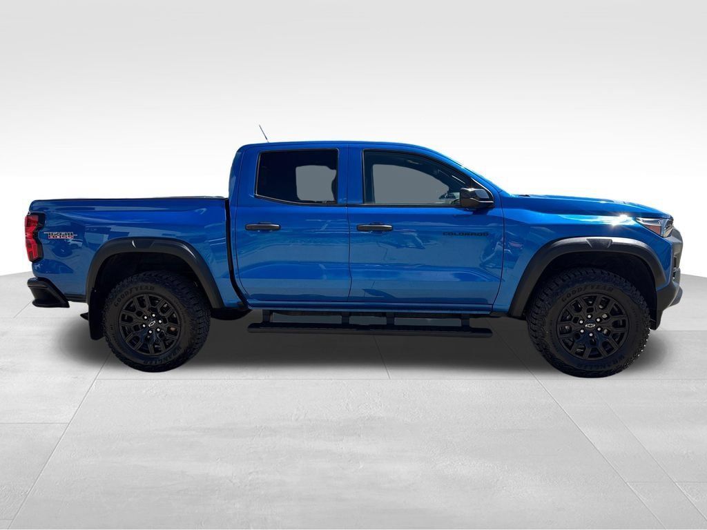 Certified 2024 Chevrolet Colorado Trail Boss w/ Advanced Trailering Package AWD/4WD image 10