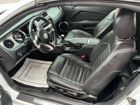 Used 2014 Ford Mustang Premium w/ Equipment Group 201A RWD image 22