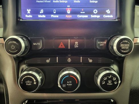 Used 2021 RAM 2500 Big Horn w/ Level 1 Equipment Group AWD/4WD image 9