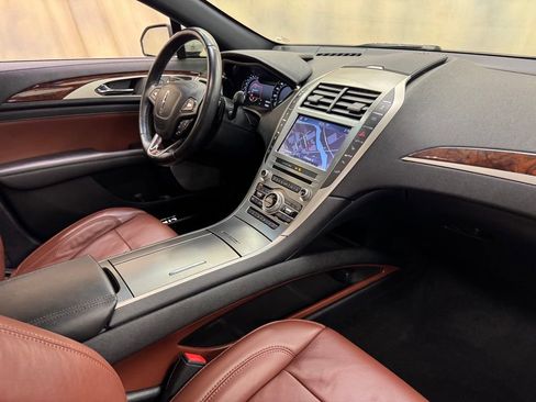 Used 2020 Lincoln MKZ Reserve w/ Luxury Package FWD image 25