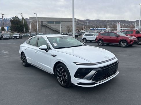 Used 2025 Hyundai Sonata SEL image 2