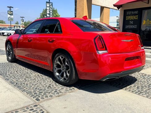 Used 2017 Chrysler 300 S image 7