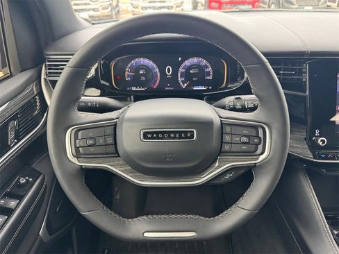 Used 2022 Jeep Wagoneer Series II w/ Rear Seat Video Group 1 image 14