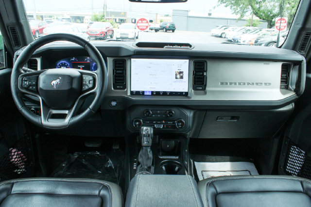 Used 2025 Ford Bronco Outer Banks AWD/4WD image 15