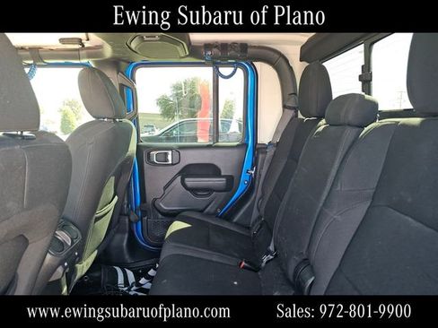 Used 2023 Jeep Gladiator Willys image 7