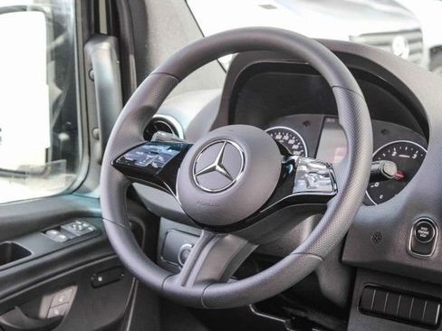 New 2025 Mercedes-Benz Sprinter 2500 image 15