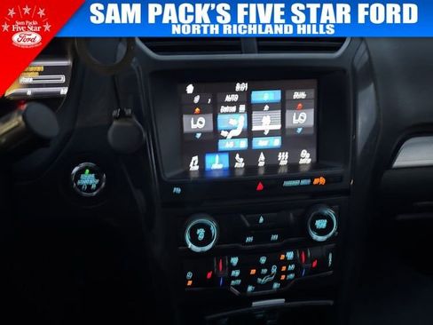 Used 2018 Ford Explorer XLT w/ Equipment Group 202A image 7