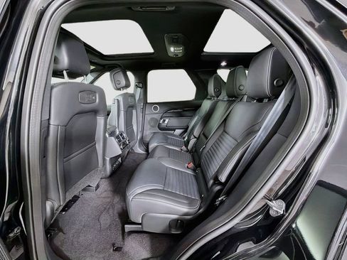 Used 2025 Land Rover Discovery S AWD/4WD image 26