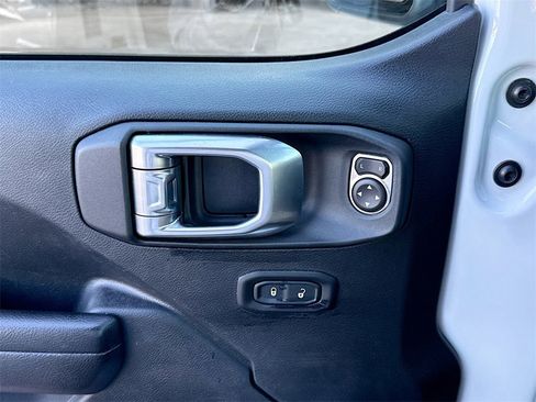 Used 2021 Jeep Wrangler Unlimited Sport image 19