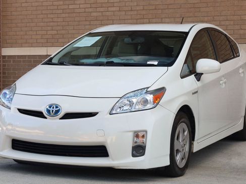 Used 2010 Toyota Prius Five FWD image 4