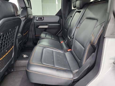 Used 2023 Ford Bronco Badlands w/ Sasquatch Package image 8