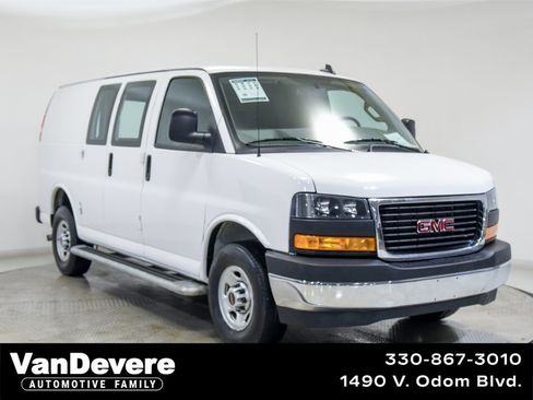 Used 2024 GMC Savana 2500 w/ Driver Convenience Package image 1