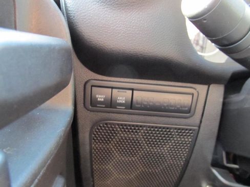 Used 2016 Jeep Wrangler Unlimited Rubicon w/ Connectivity Group image 64