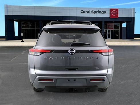 New 2026 Nissan Pathfinder SL w/ SL Premium Package FWD image 4