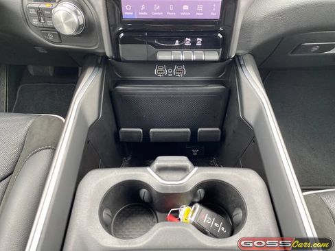 Used 2026 RAM 1500 Laramie AWD/4WD image 13