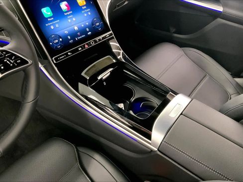 New 2026 Mercedes-Benz GLC 300 image 27