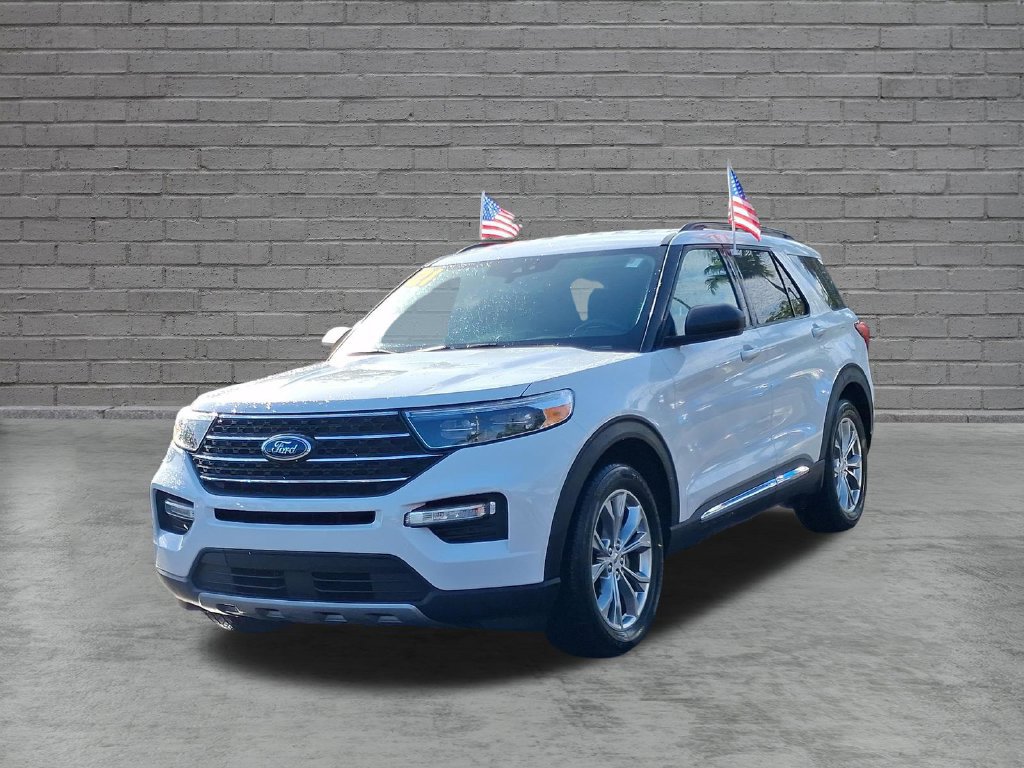 Used 2021 Ford Explorer XLT w/ Equipment Group 202A RWD image 3