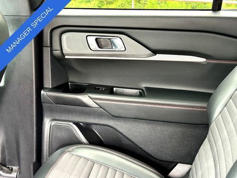 Used 2025 Ford Explorer ST-Line AWD/4WD image 21