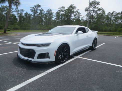 Used 2018 Chevrolet Camaro ZL1 RWD image 2
