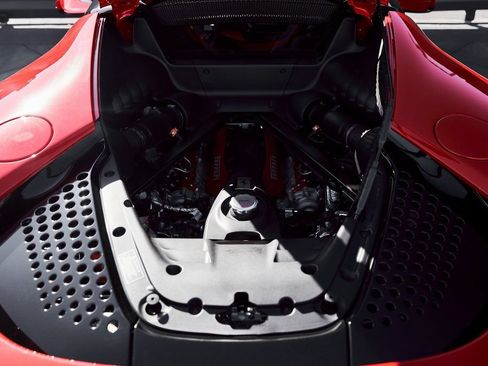 Used 2023 Ferrari SF90 Stradale AWD/4WD image 23