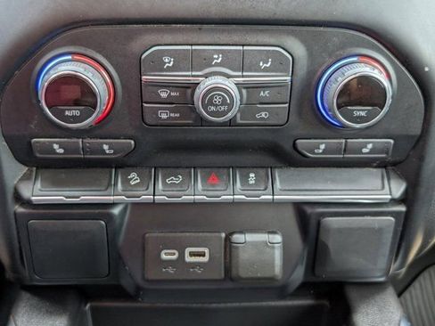 Used 2022 Chevrolet Silverado 1500 LT Trail Boss w/ Bed Protection Package AWD/4WD image 18