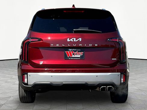 Used 2023 Kia Telluride EX w/ EX Captain's Chair Package AWD/4WD image 5