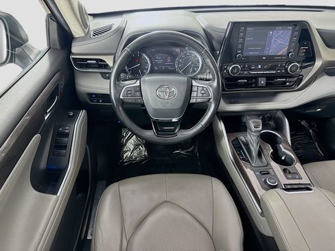 Used 2020 Toyota Highlander Limited AWD/4WD image 29