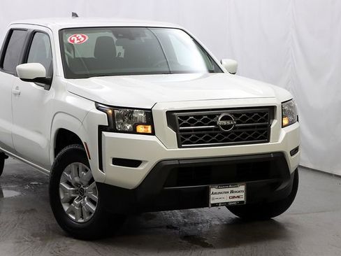 Used 2023 Nissan Frontier SV w/ Technology Package RWD image 2