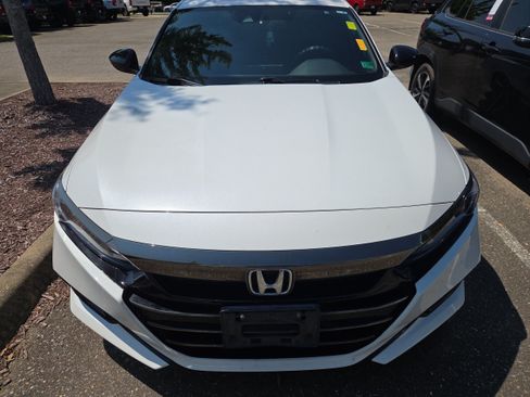 Used 2022 Honda Accord Sport image 8