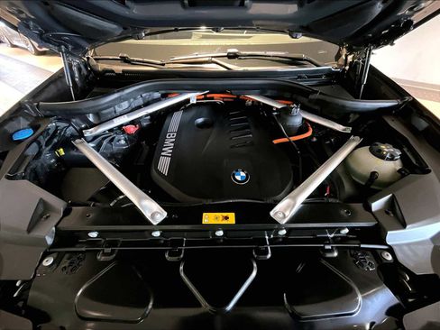 Used 2024 BMW X5 xDrive50e w/ M Sport Package image 24