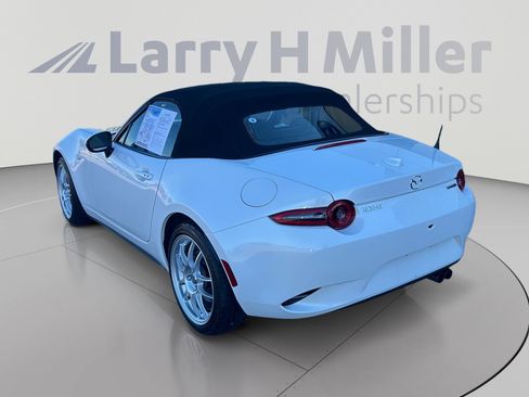Used 2024 MAZDA MX-5 Miata Grand Touring RWD image 4