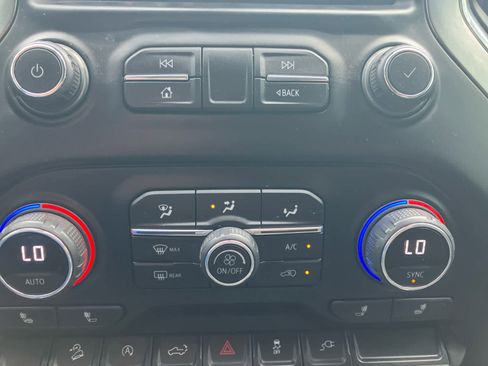 Used 2021 Chevrolet Silverado 1500 LT Trail Boss w/ Convenience Package II image 27