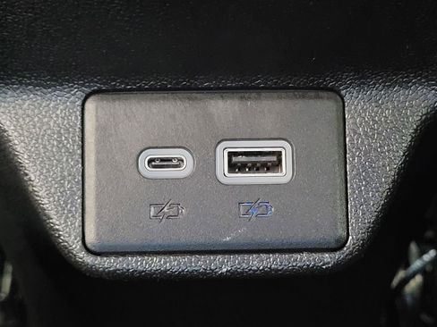 Used 2023 Chevrolet Bolt LT w/ Infotainment Package FWD image 19