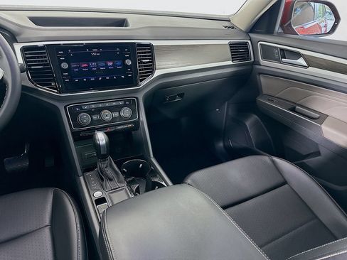 Used 2023 Volkswagen Atlas SE w/ Black Wheel Package FWD image 22