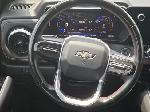 Used 2025 Chevrolet Colorado Z71 image 18