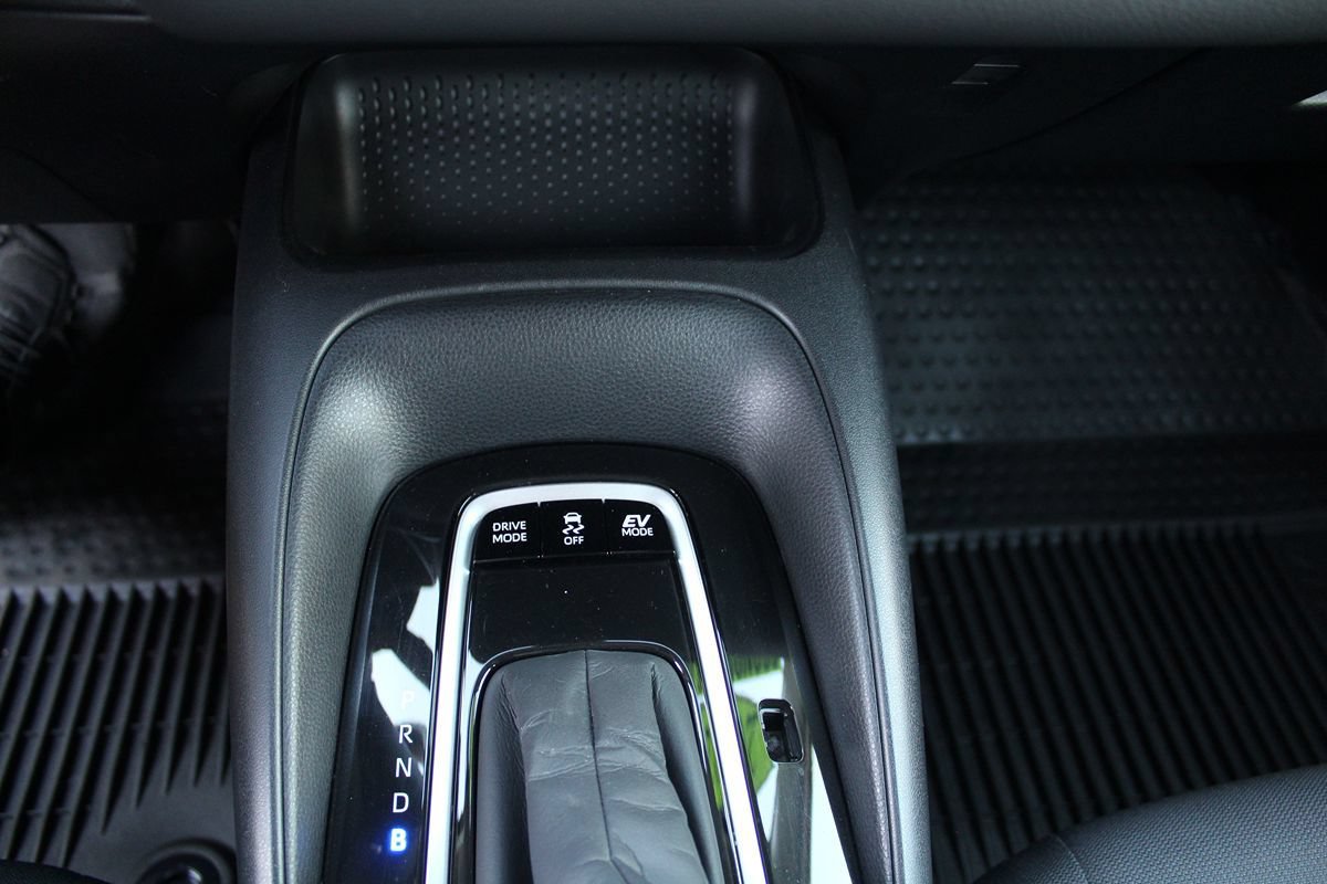 Used 2021 Toyota Corolla LE w/ Carpet Mat Package (TMS) FWD image 27