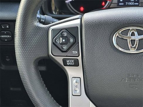 Used 2019 Toyota 4Runner SR5 Premium image 18