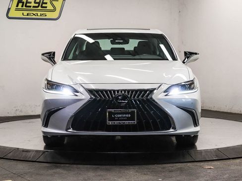 Used 2025 Lexus ES 350 w/ Premium Package FWD image 6