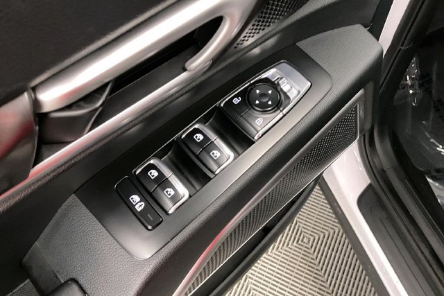 Used 2025 Kia Telluride S AWD/4WD image 37