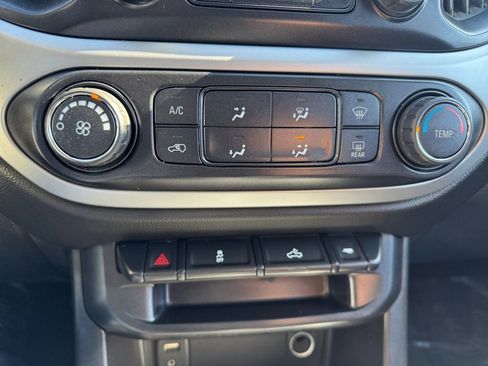 Used 2016 Chevrolet Colorado LT w/ LT Convenience Package image 21