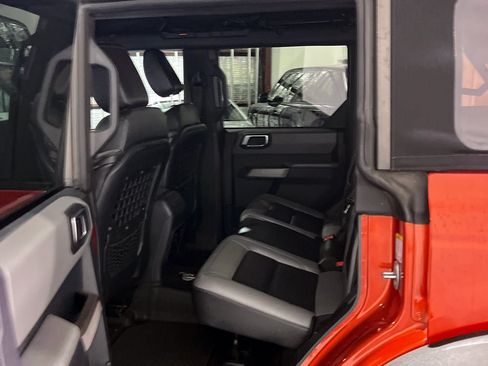 Used 2023 Ford Bronco Black Diamond w/ Sasquatch Package AWD/4WD image 15