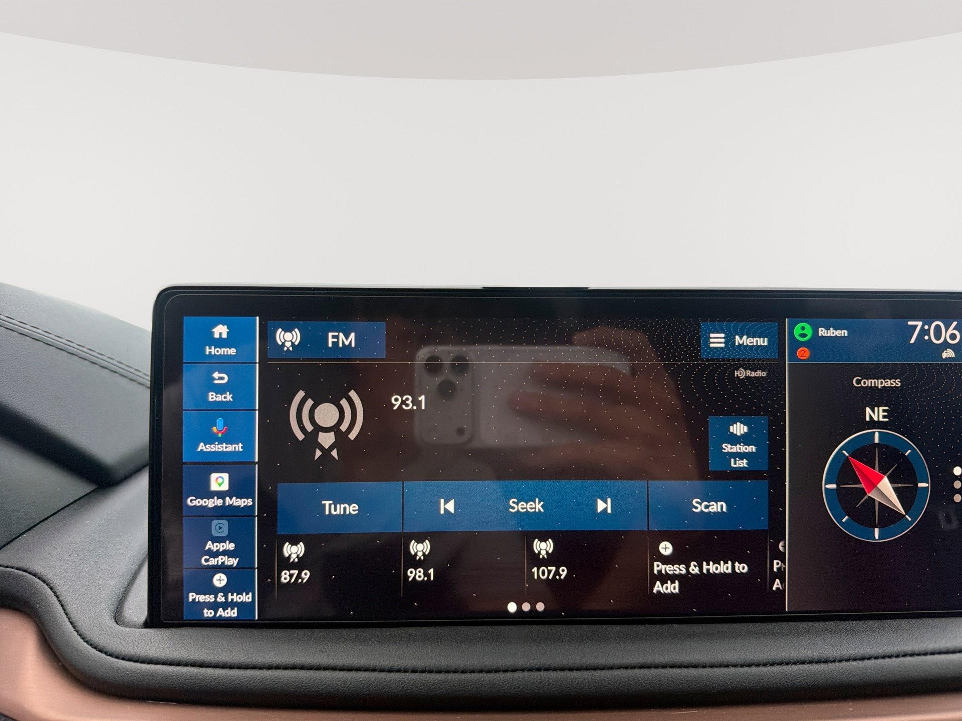 Used 2025 Acura MDX w/ Technology Package FWD image 12