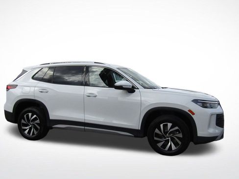 New 2026 Volkswagen Tiguan S AWD/4WD image 6
