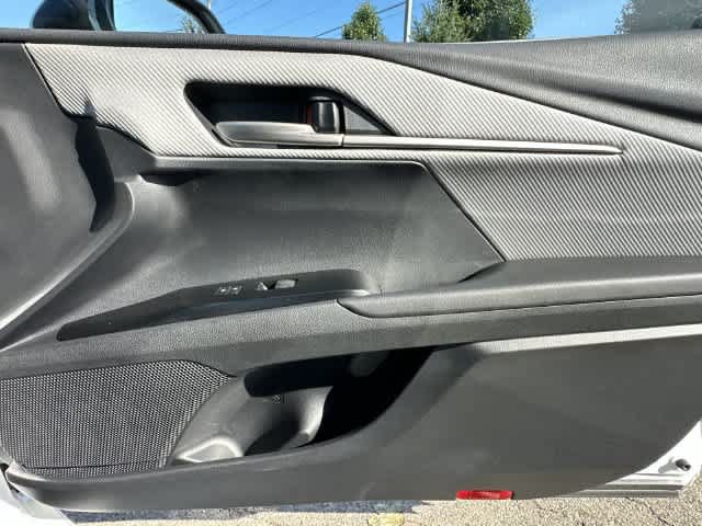 Used 2025 Toyota Camry SE w/ Convenience Package AWD/4WD image 22