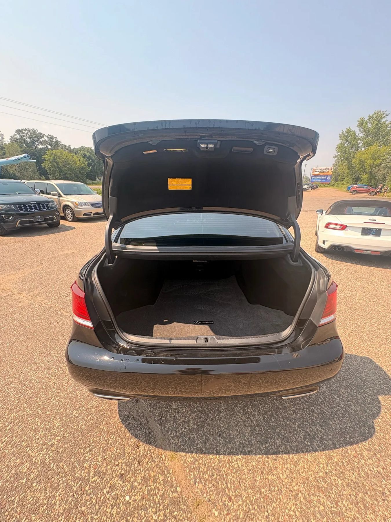 Used 2013 Lexus LS 460 AWD w/ Comfort Pkg image 47
