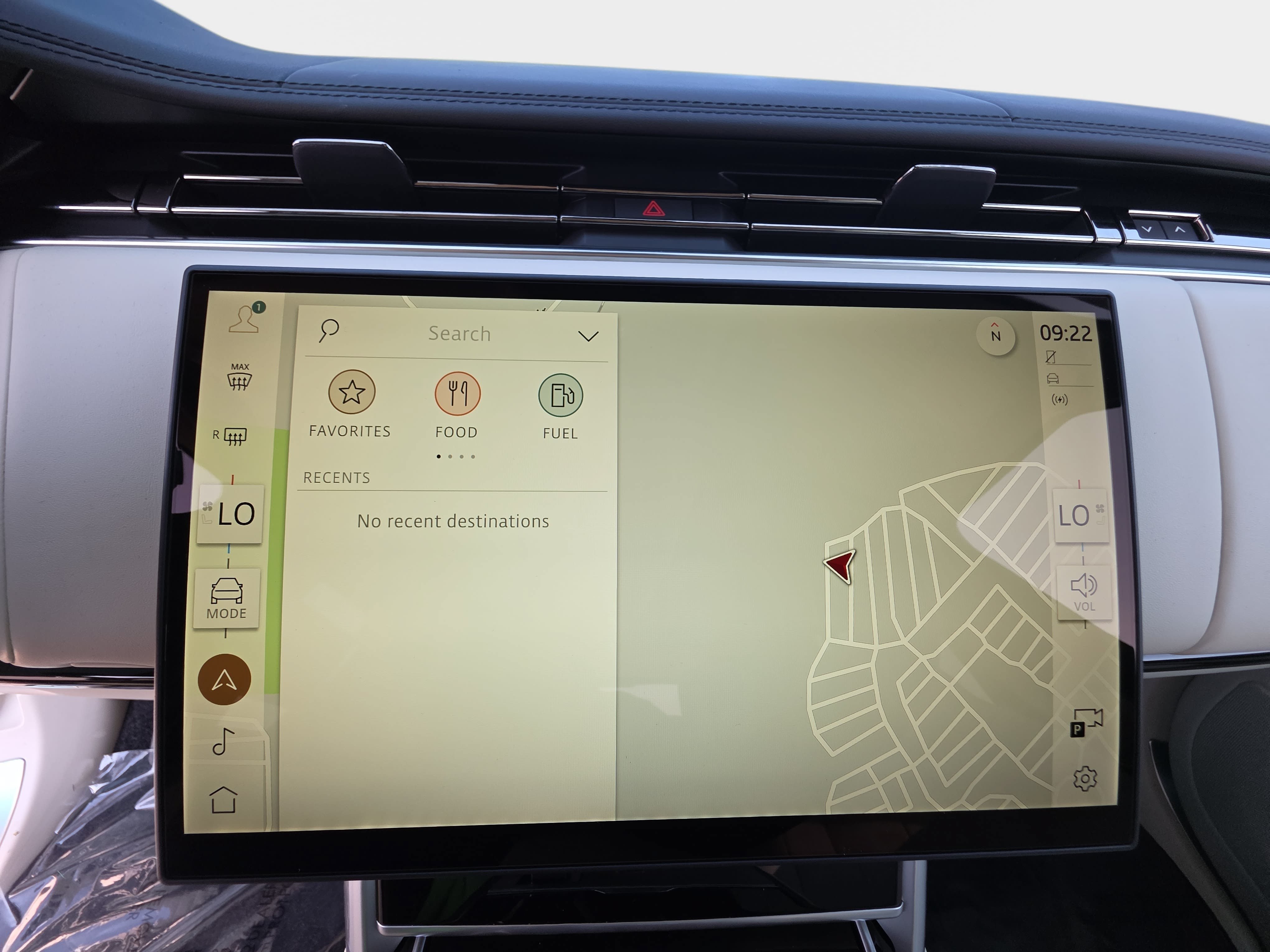 New 2026 Land Rover Range Rover SE AWD/4WD image 24