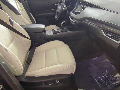 Used 2023 Cadillac XT4 Sport image 27